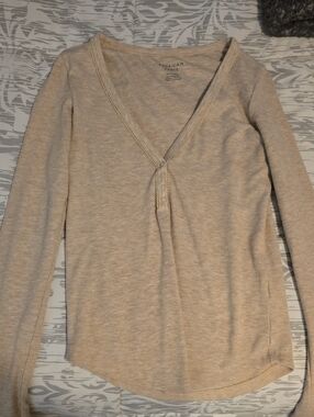 American Eagle Outfitters Beige Ribbed V-Neck Long Sleeve Top